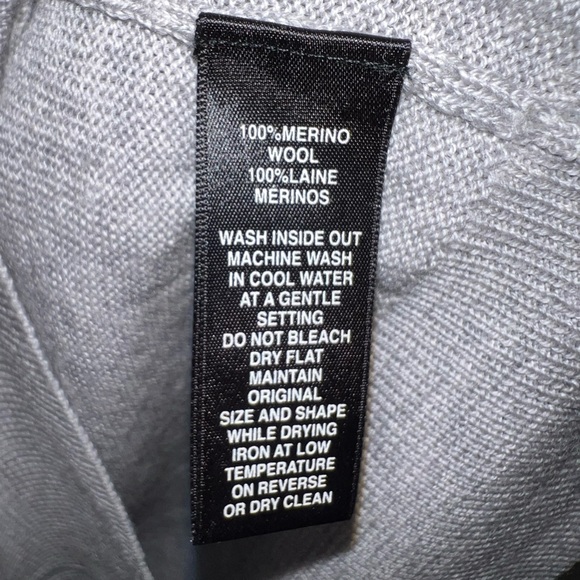 SAKS FIFTH AVENUE Fine Merino Wool Grey Sweater - XL Mens - Picture 4 of 6